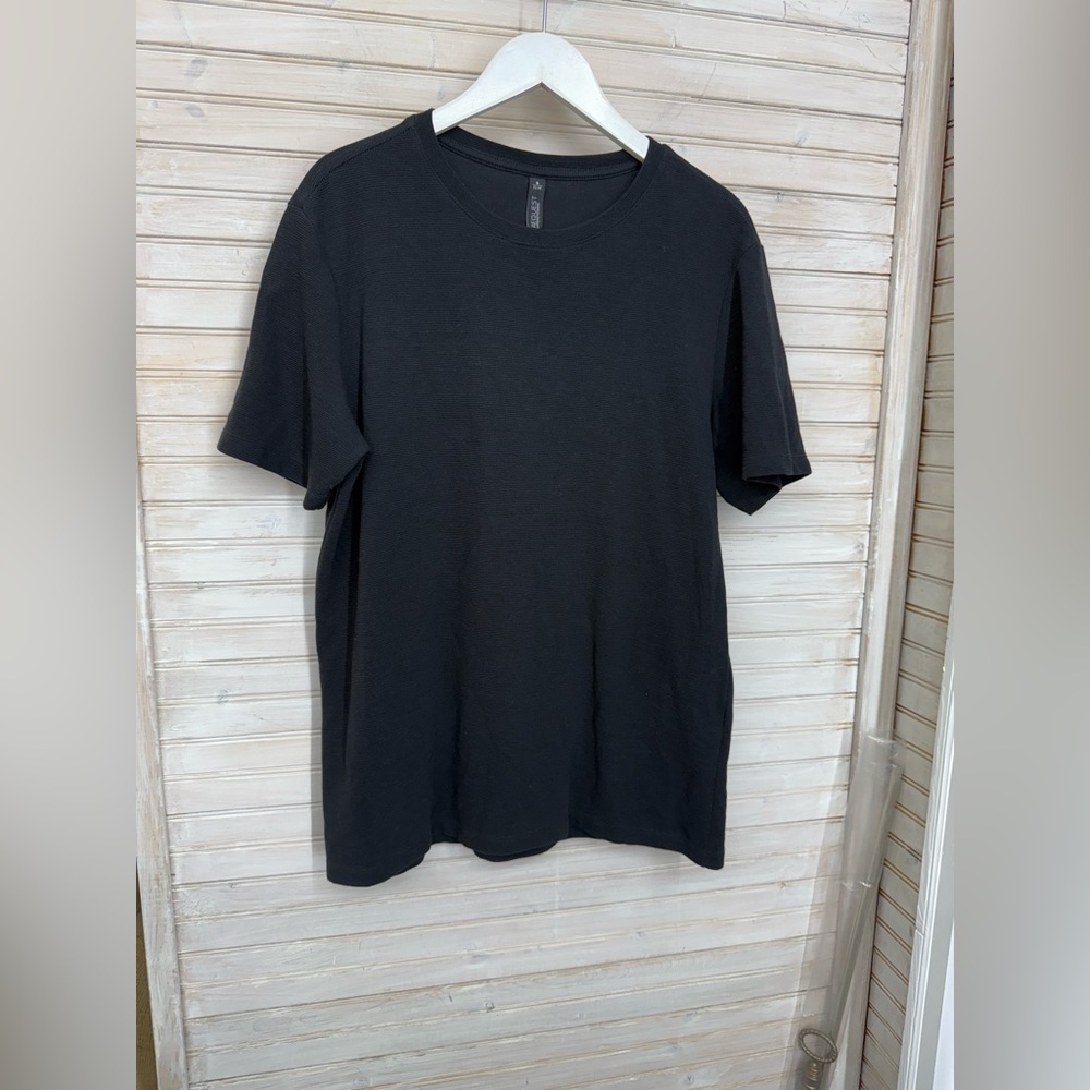 Request Men’s L Slim Sleek Black Short Sleeve Ribbed Cotton Shirt